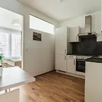 아파트 Schweitzer Center *