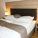 아파트 Schweitzer Center